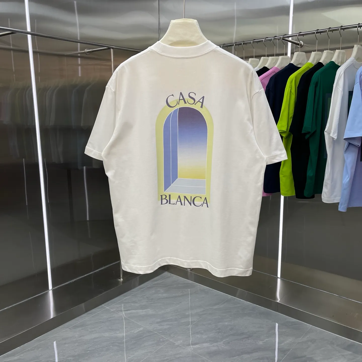 New Arrival Casablanca Casablanca Classic Series printed short-sleeved T-shirt for celebrities. It is made of Xinjiang long-staple cotton ~ grams. The color of the fabric is custom-dyed and will not shrink or fade. It feels comfortable and has a strong texture. A must-have for fashionable men and women, the Classic drop-shoulder wide version is available exclusively in In Stock! Color: White Black Blue fluorescent color Light Green color (5 colors) Size: S M L XL XXL